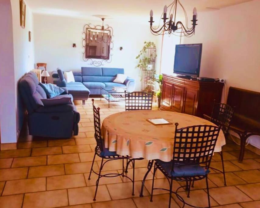 Maison En Pierre Au Milieu Du Bocage Coulouvray-Boisbenatre Luaran gambar