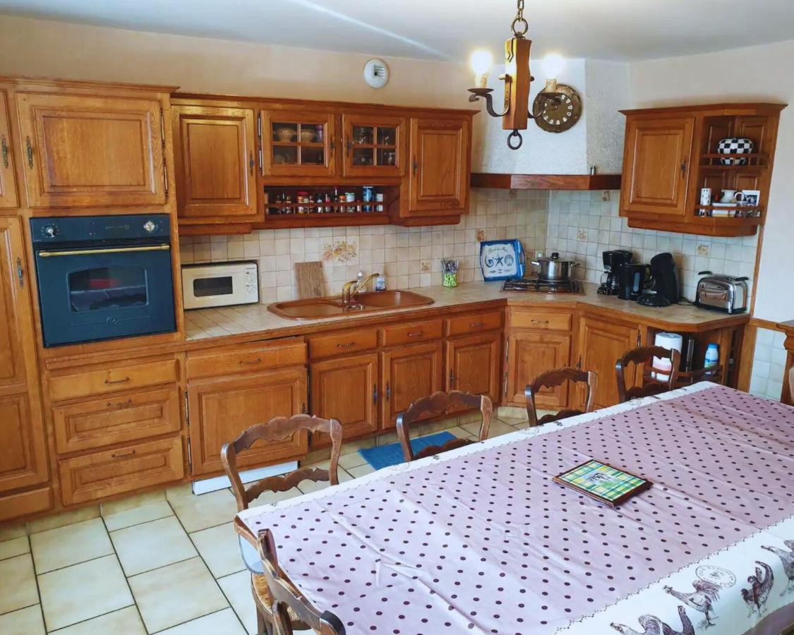 Maison En Pierre Au Milieu Du Bocage Coulouvray-Boisbenatre Luaran gambar